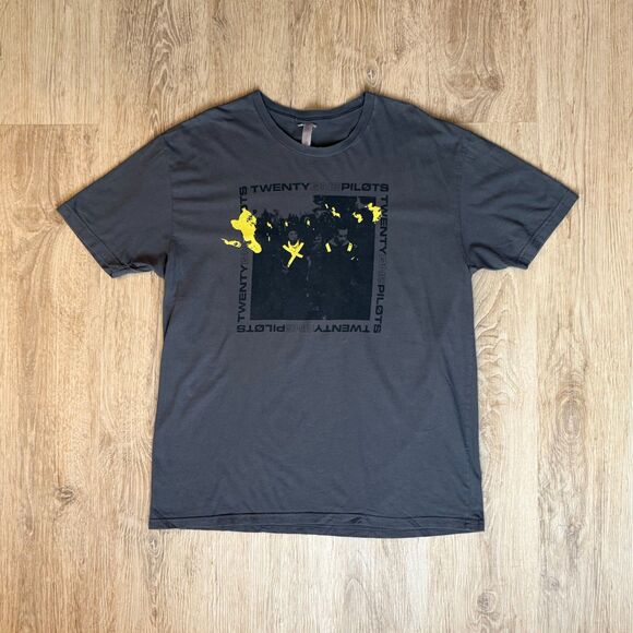 Twenty One Pilots Graphic T-Shirt Band Tee Charcoal Gray Size L Next Level - Picture 1 of 5